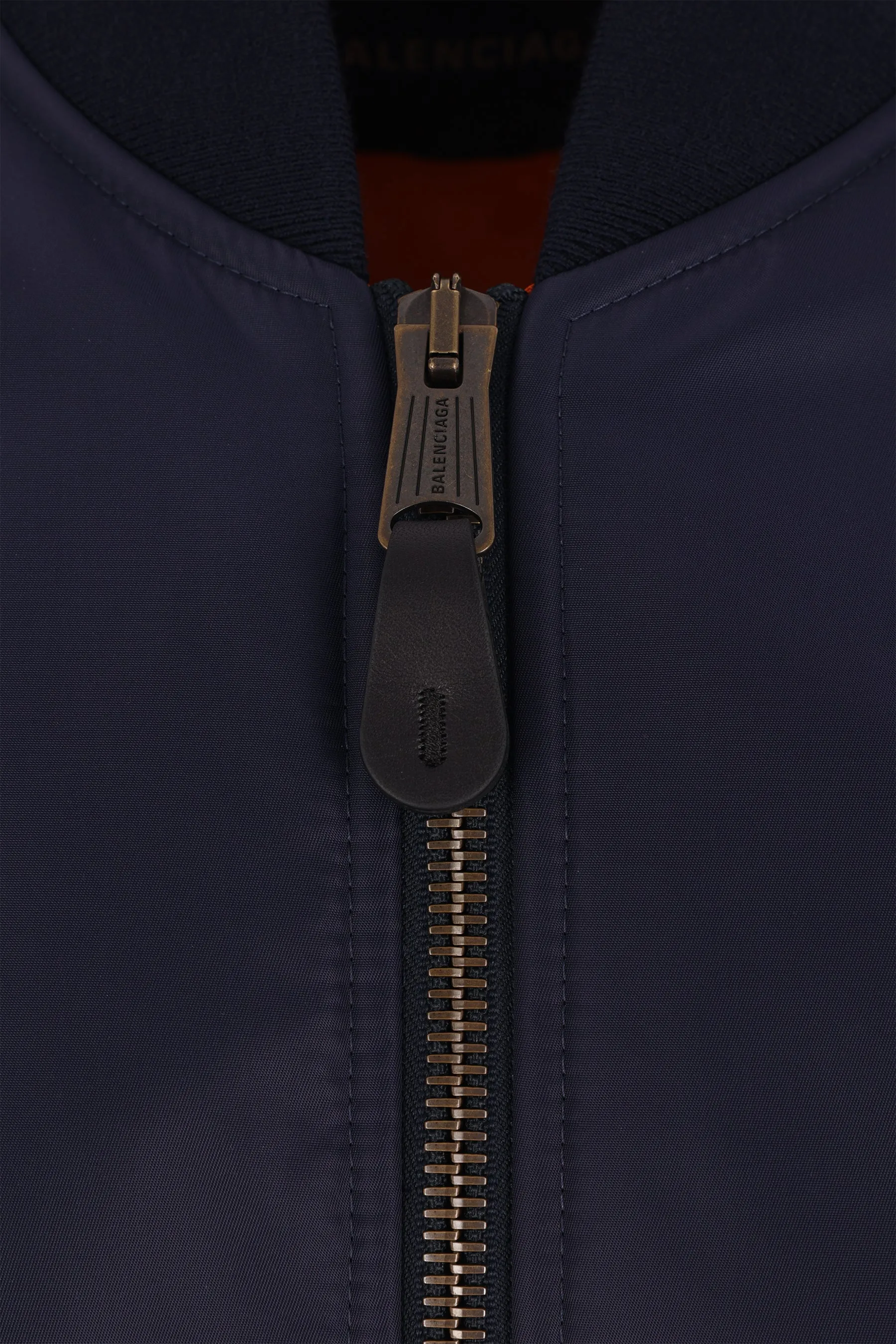 Round padded bomber jacket in nylon
