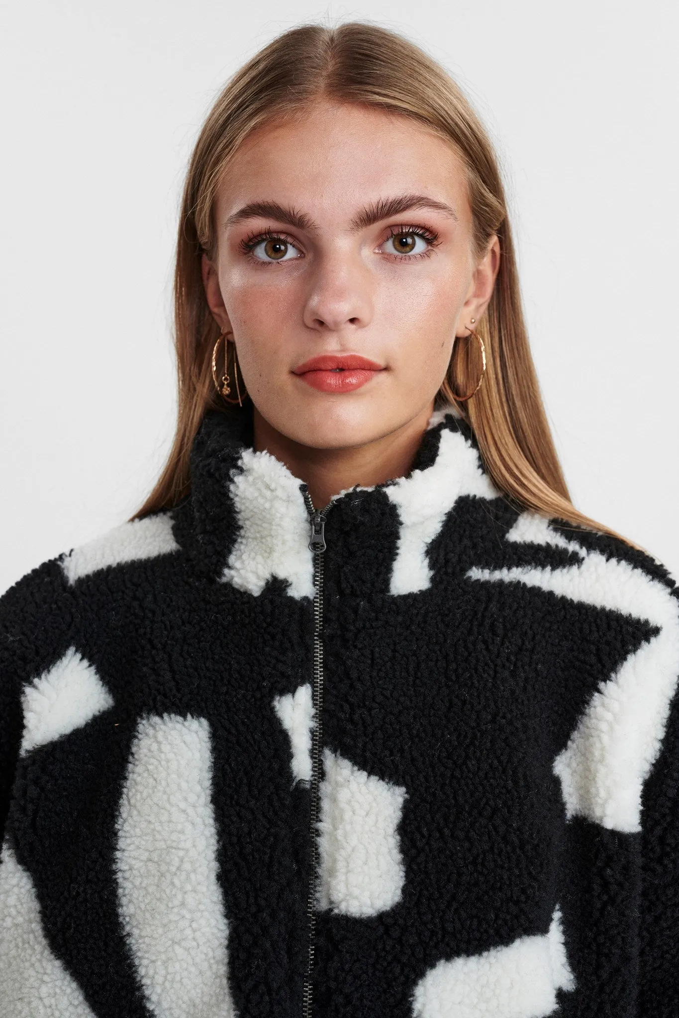 SISVEA JACKET - Pristine