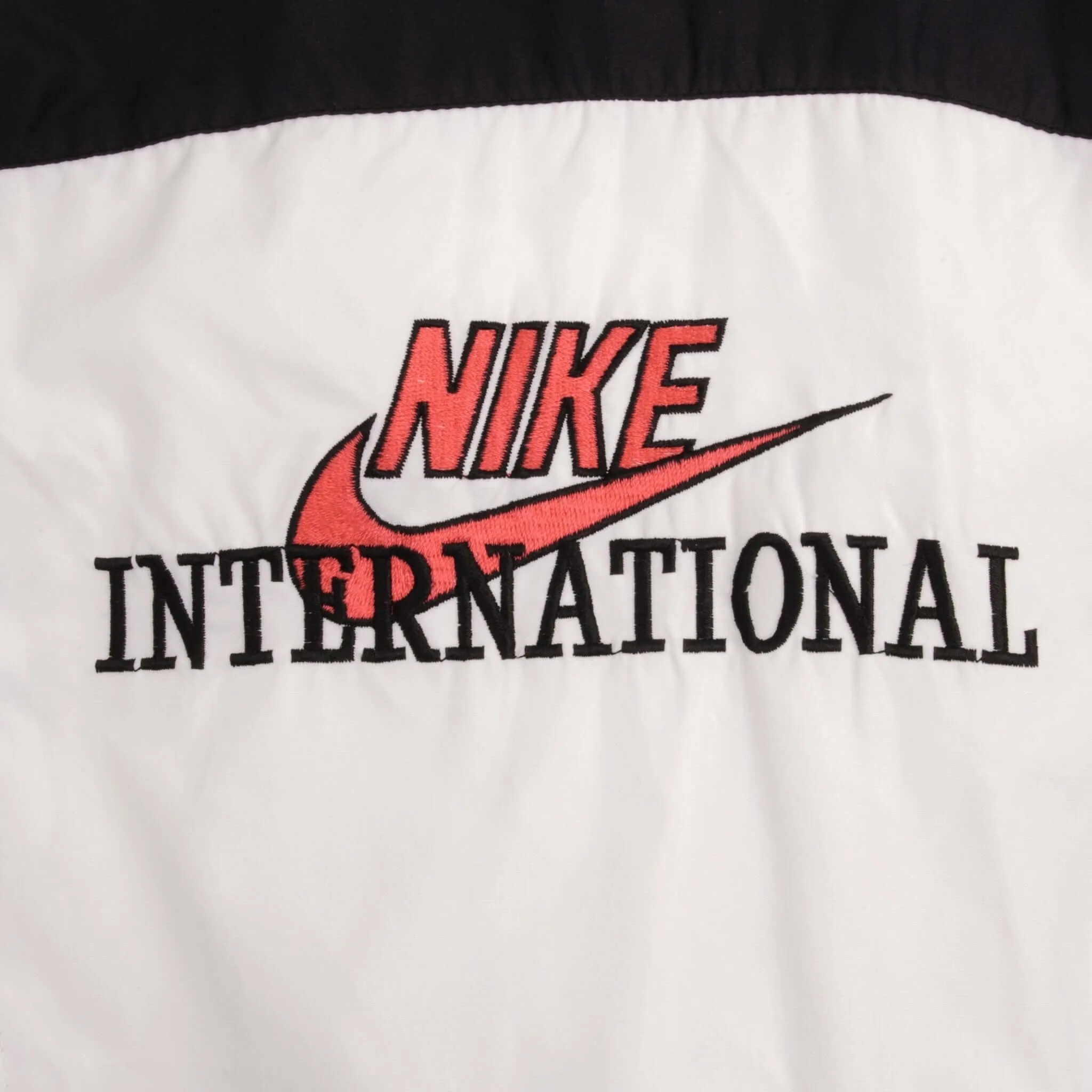 VINTAGE NIKE INTERNATIONAL WINDBREAKER JACKET 1990S SIZE LARGE