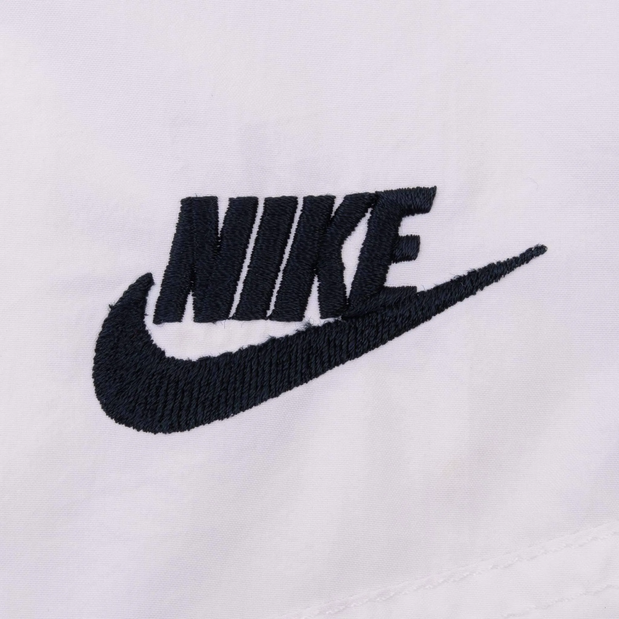VINTAGE NIKE TENNIS WHITE WINDBREAKER JACKET 1990S LARGE